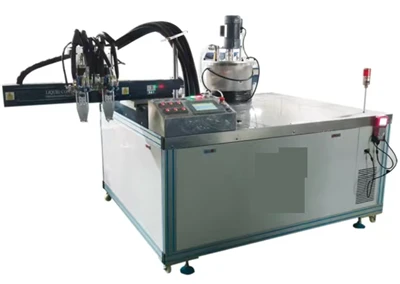 Máquina dispensadora de sistema dual-